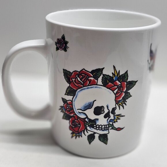 Skull And Roses Mug by Ed Hardy White - Love Kills Slowly Design - Picture 1 of 6